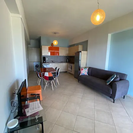 Thalassa House Aparthotel